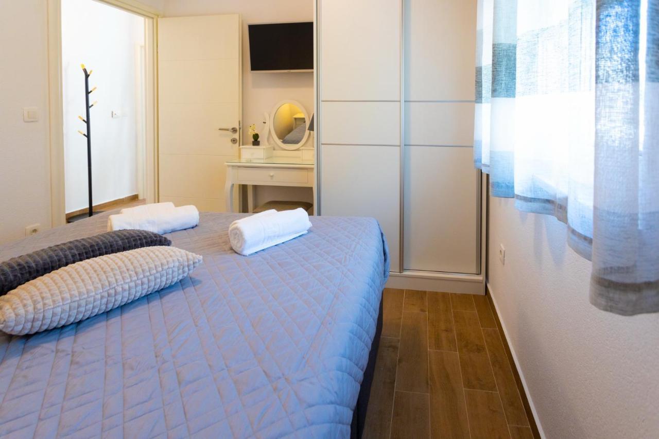 Apartments Jasa Deluxe Makarska Exterior foto
