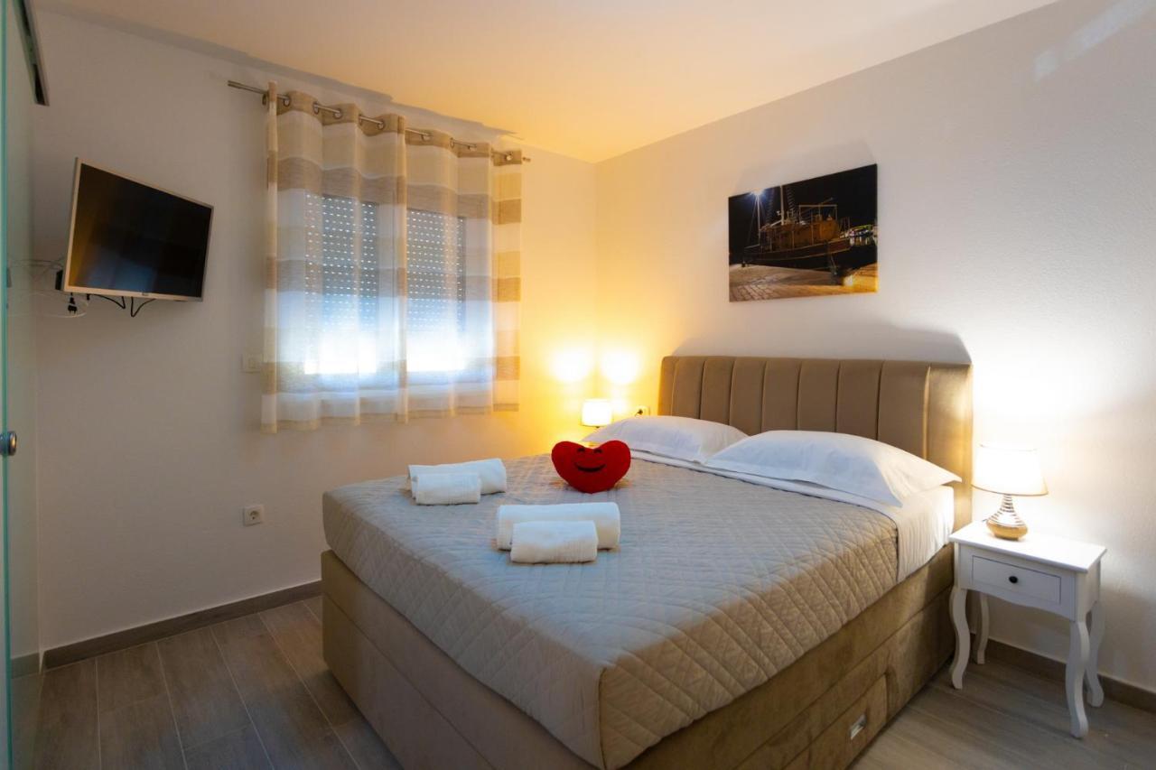 Apartments Jasa Deluxe Makarska Exterior foto